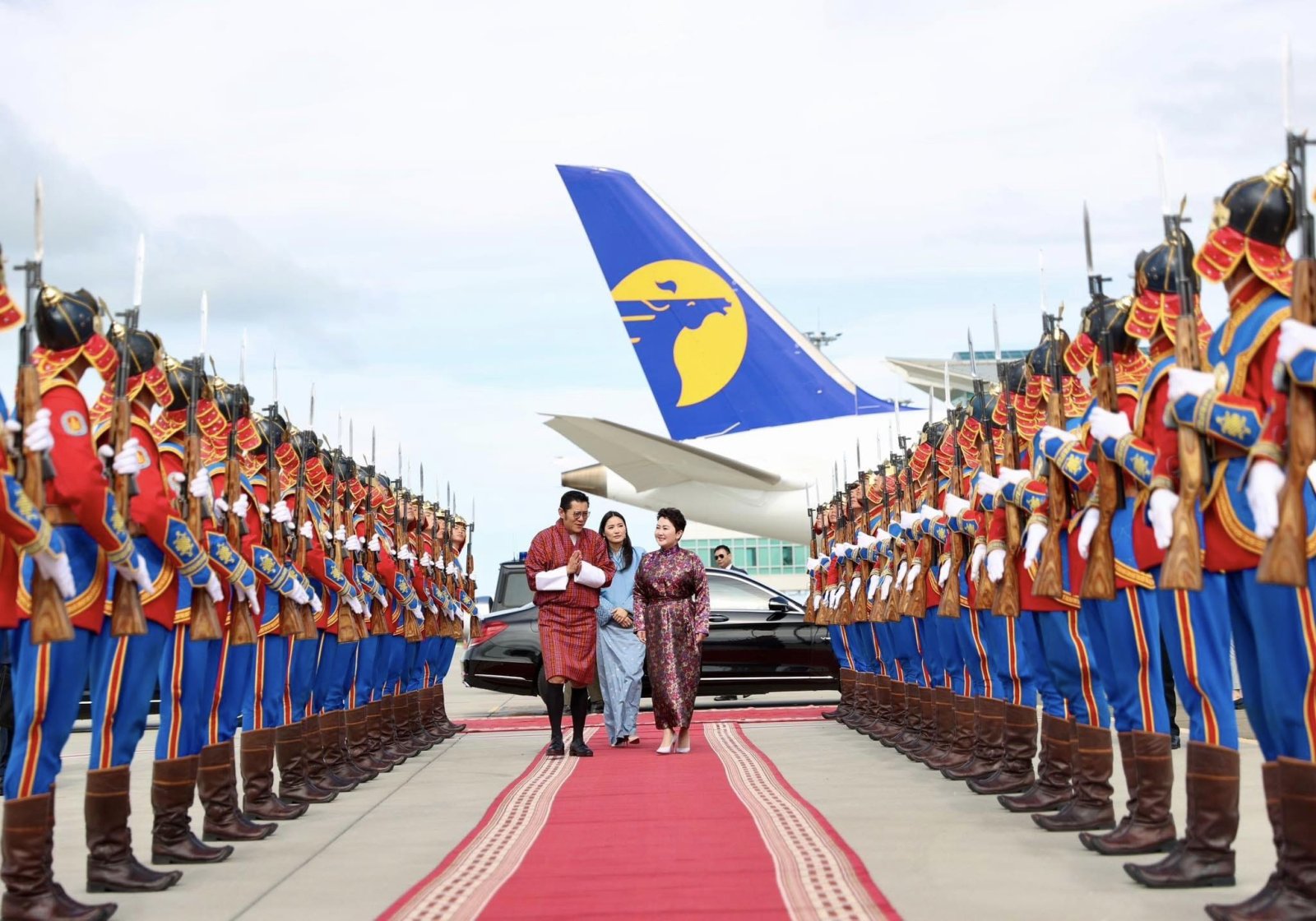 Бутаны Хаант Улсын Цог Жавхлант Хаан Жигмэ Гэсэр Намжил Ванчукийн анхны Төрийн айлчлал өндөрлөлөө